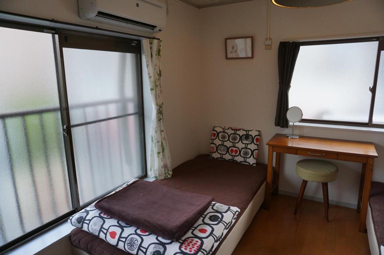 אוסקה Guesthouse Ten-Roku - Female Only מראה חיצוני תמונה