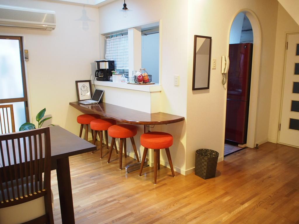 אוסקה Guesthouse Ten-Roku - Female Only מראה חיצוני תמונה