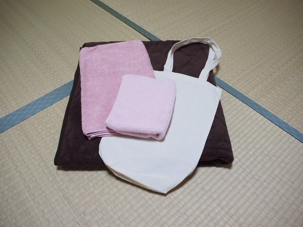 אוסקה Guesthouse Ten-Roku - Female Only מראה חיצוני תמונה