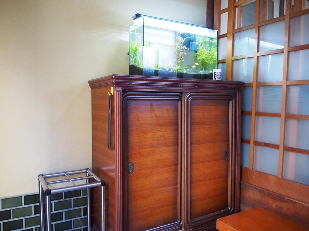 אוסקה Guesthouse Ten-Roku - Female Only מראה חיצוני תמונה